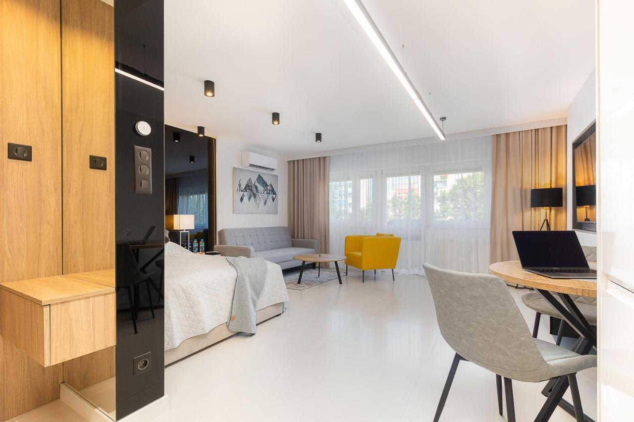 Studio Silesian Vip City Centrum Free Parking Zabrze Ngoại thất bức ảnh