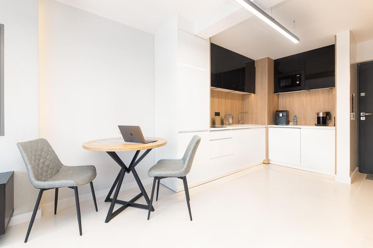 Studio Silesian Vip City Centrum Free Parking Zabrze Ngoại thất bức ảnh