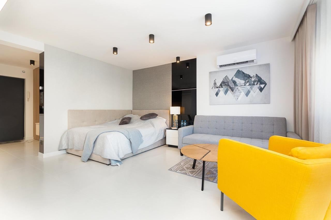Studio Silesian Vip City Centrum Free Parking Zabrze Ngoại thất bức ảnh